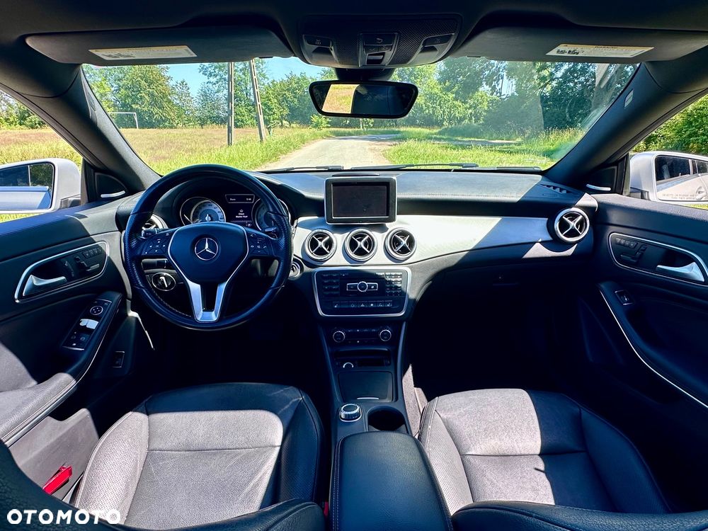 Mercedes-Benz CLA 250 4Matic 7G-DCT AMG Line - 6