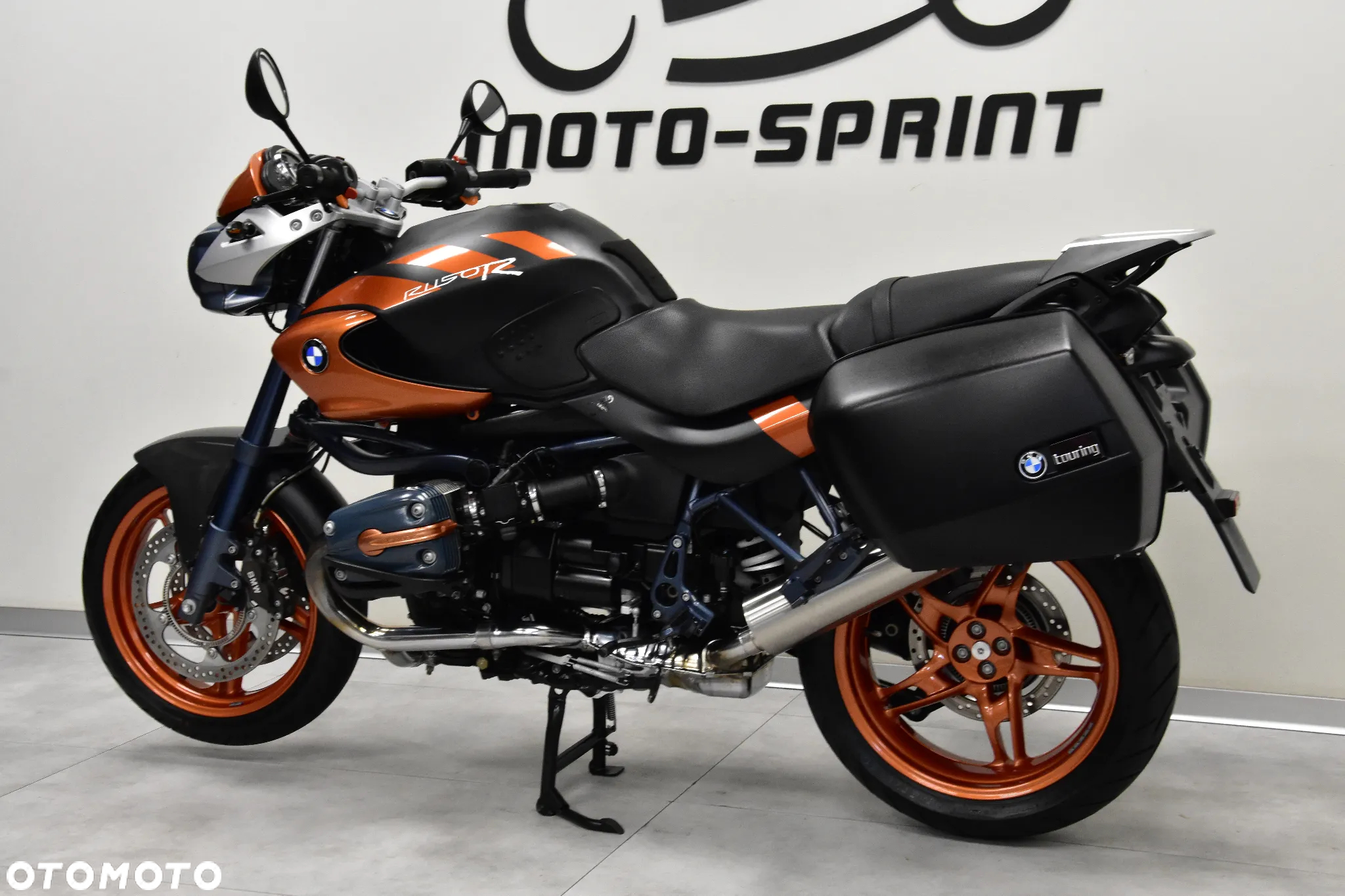 BMW R - 6