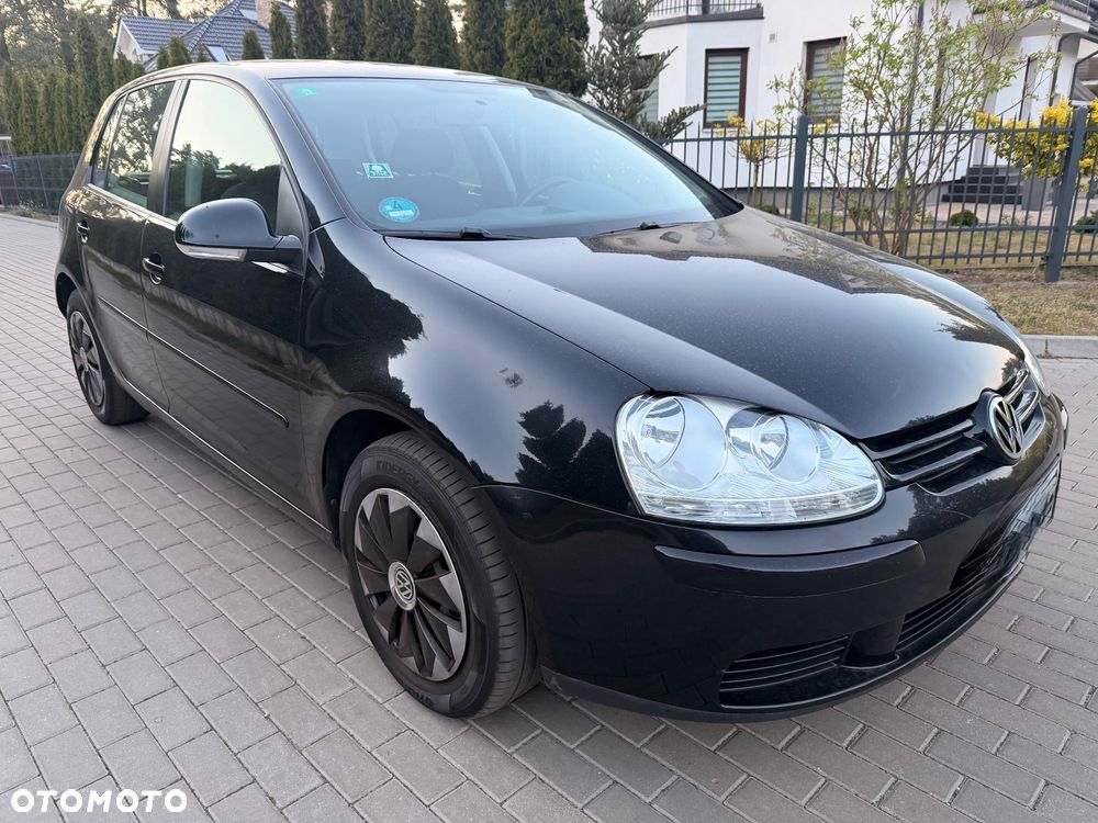 Volkswagen Golf 1.6 Team - 1