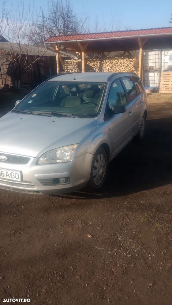 Ford Focus 1.6 TDCi DPF Ambiente - 1