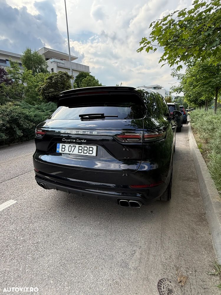 Porsche Cayenne - 6