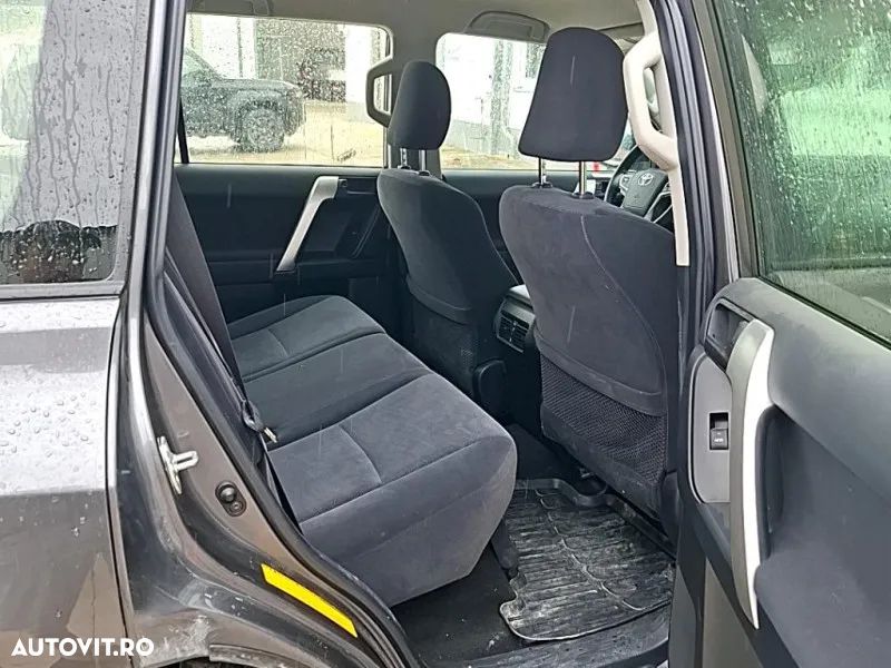 Toyota Land Cruiser 2.8 D-4D - 5