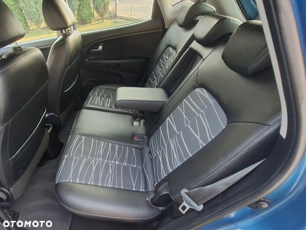 Kia Venga 1.6 CVVT Mind - 8