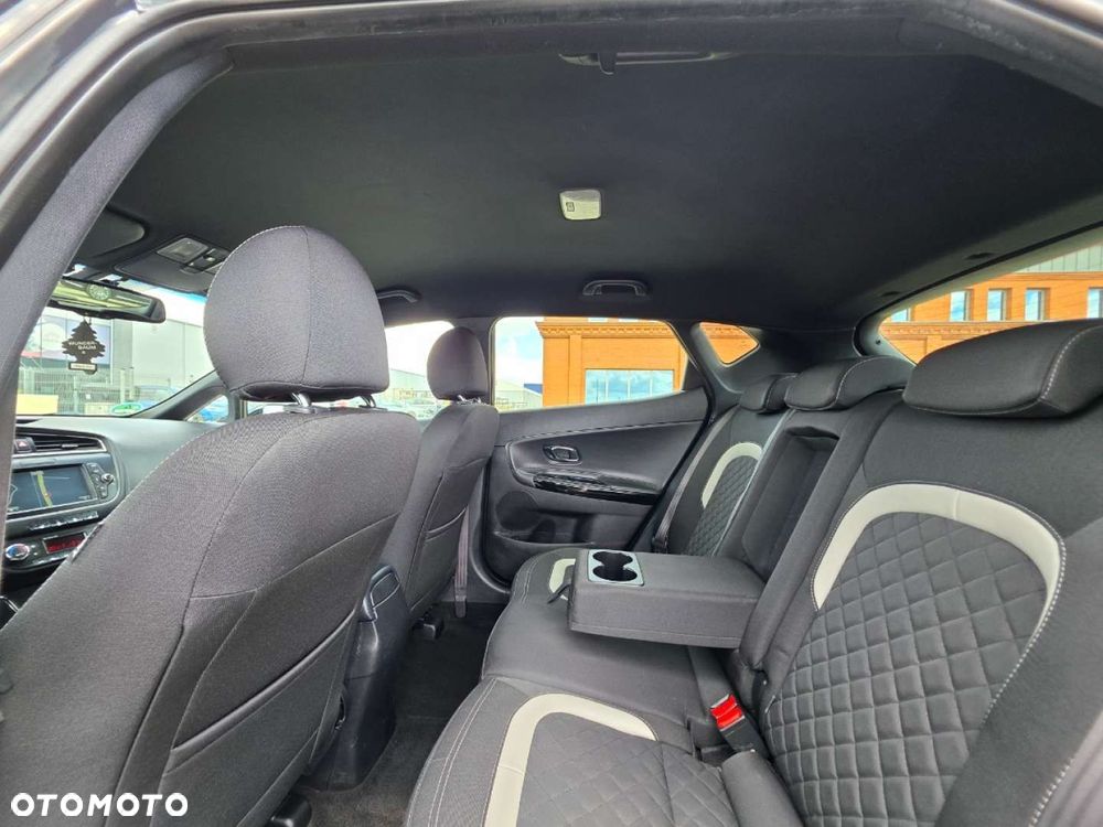 Kia Ceed - 21