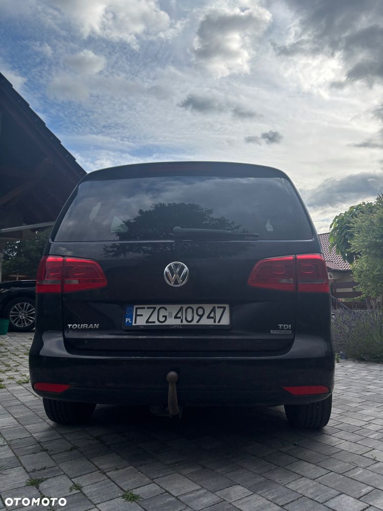Volkswagen Touran 1.6 TDI DPF BlueMotion Technology MATCH - 2