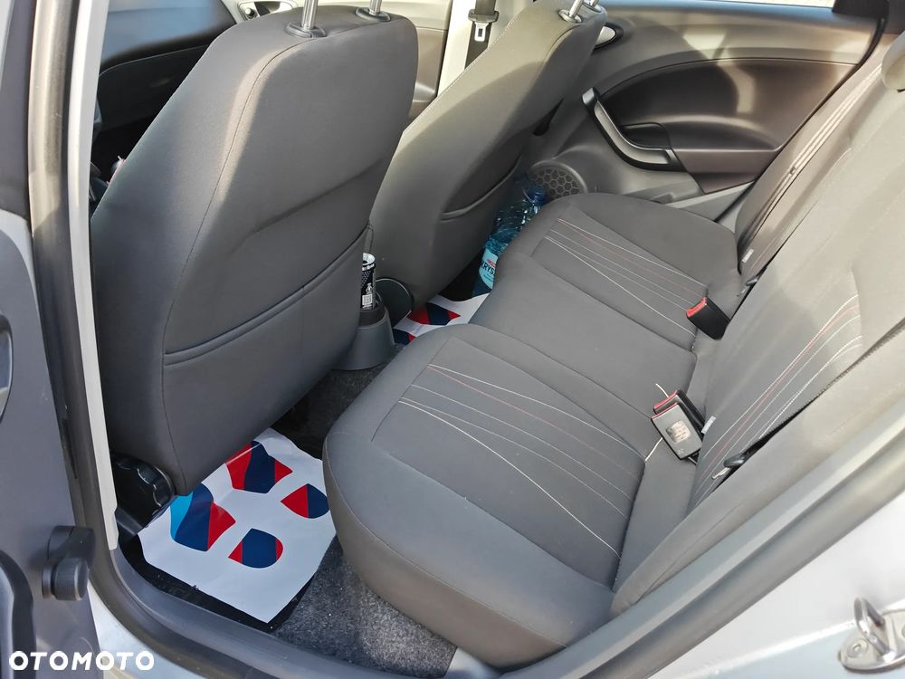 Seat Ibiza 1.4 16V Passion - 8