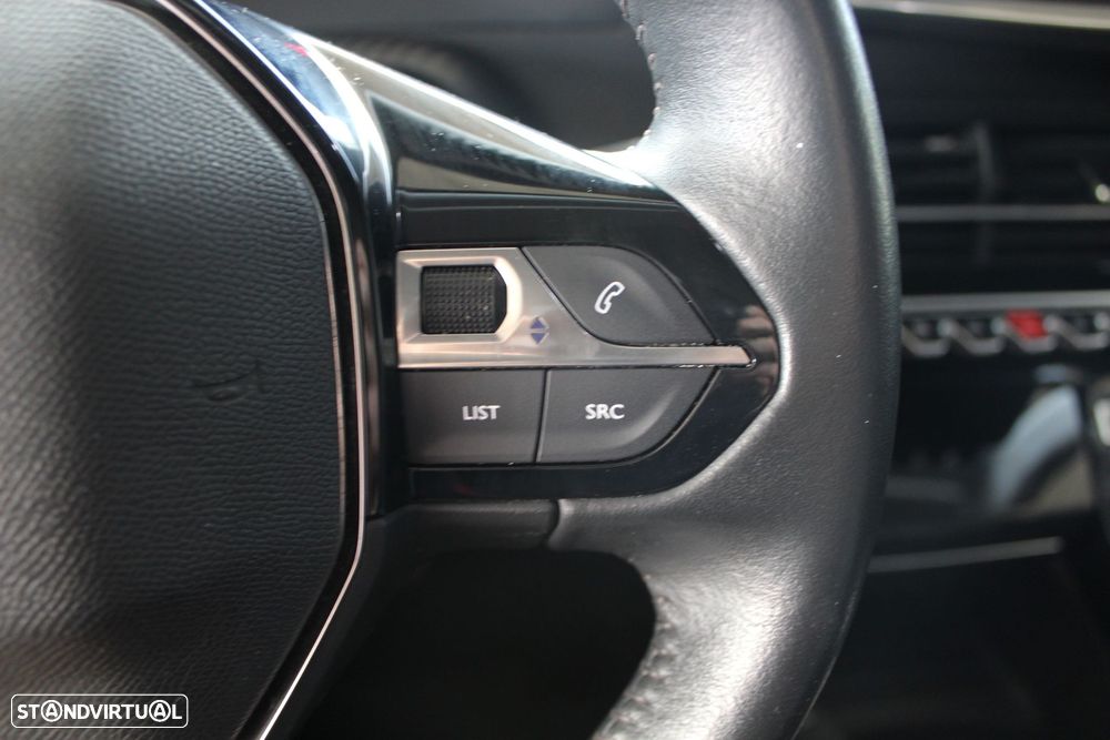 Peugeot 2008 1.2 PureTech Allure Pack - 16