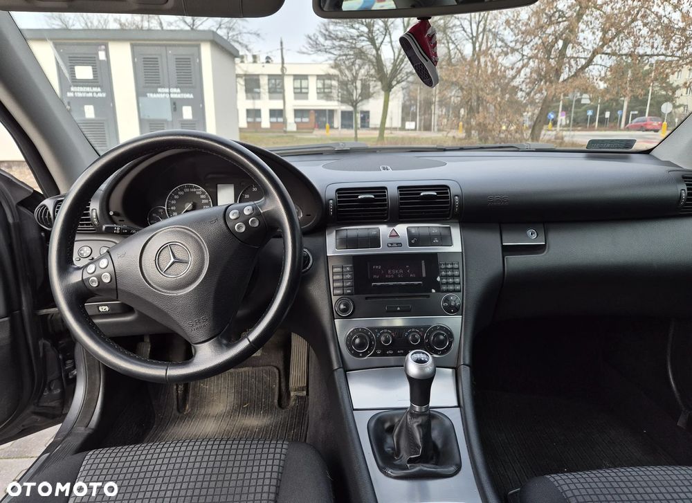 Mercedes-Benz Klasa C 180 Kompressor - 7