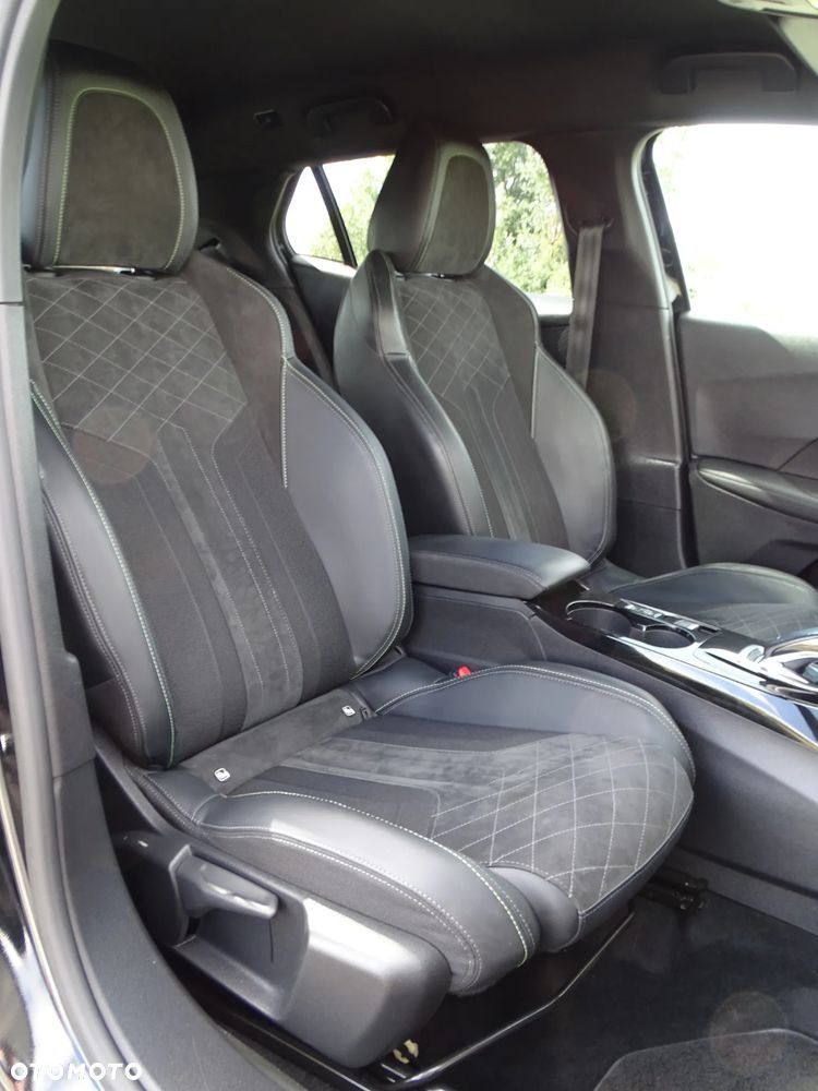 Peugeot 2008 1.2 PureTech GT Pack S&S EAT8 - 27