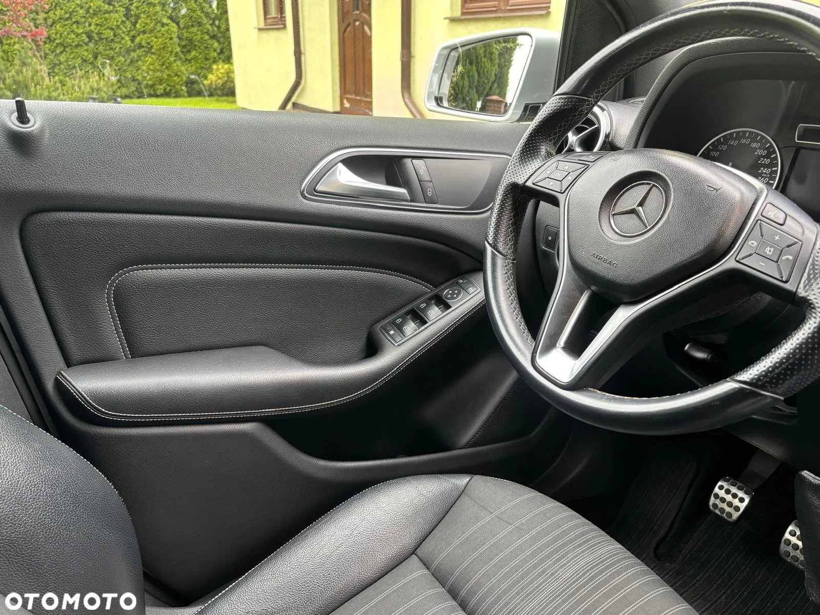 Mercedes-Benz Klasa B 180 - 7