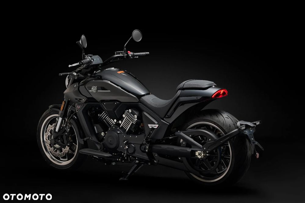 Morbidelli C1002V - 8