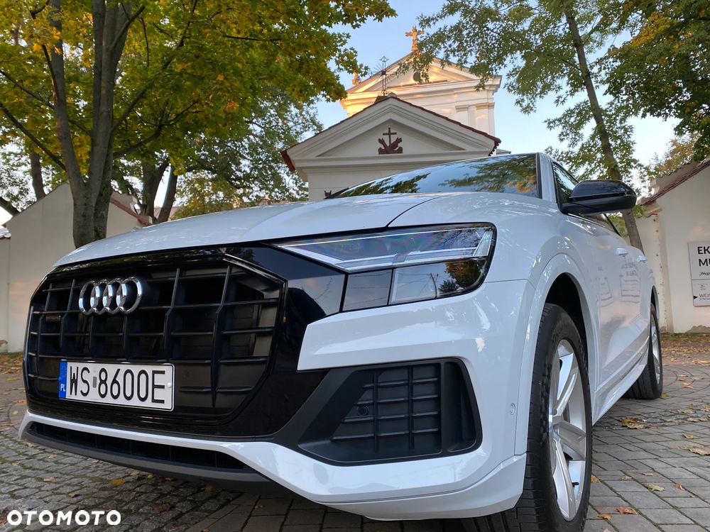 Audi Q8 - 10