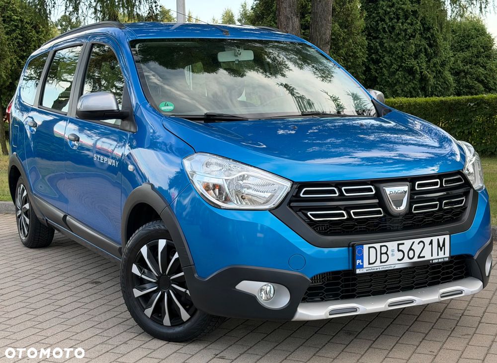 Dacia Lodgy TCe 115 Stepway - 1