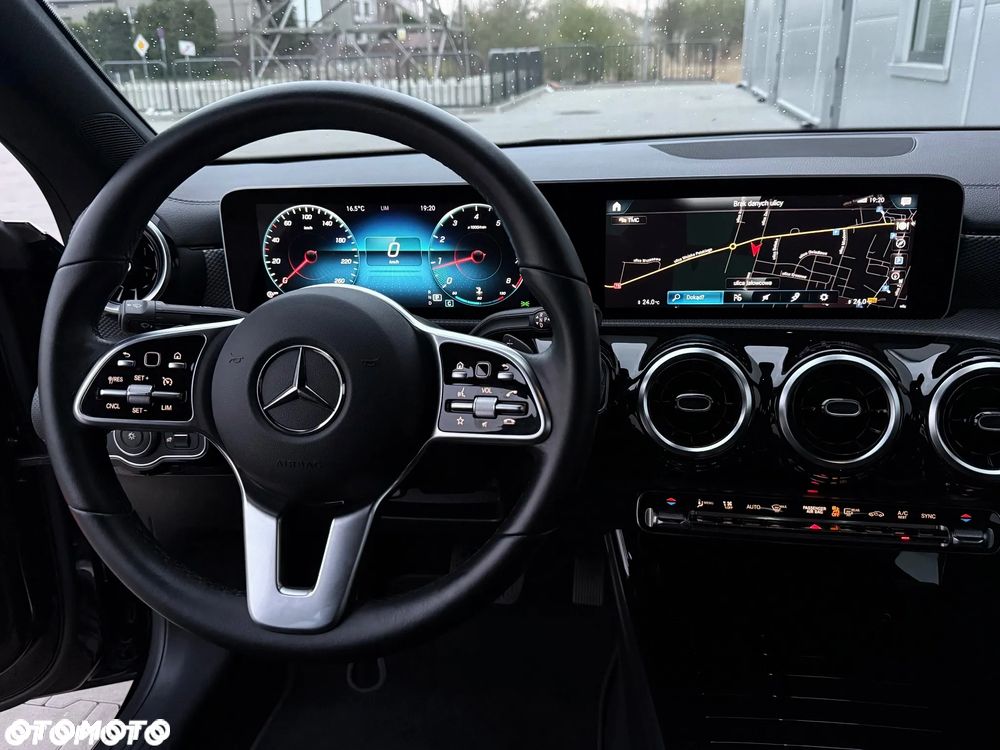 Mercedes-Benz CLA 180 7G-DCT Progressive Line Advanced - 9