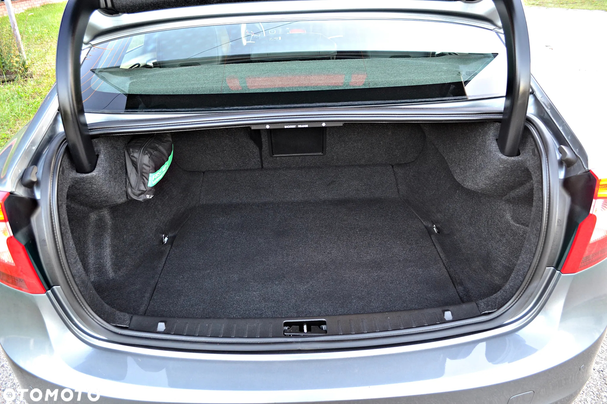Volvo S60 D4 Geartronic RDesign - 28