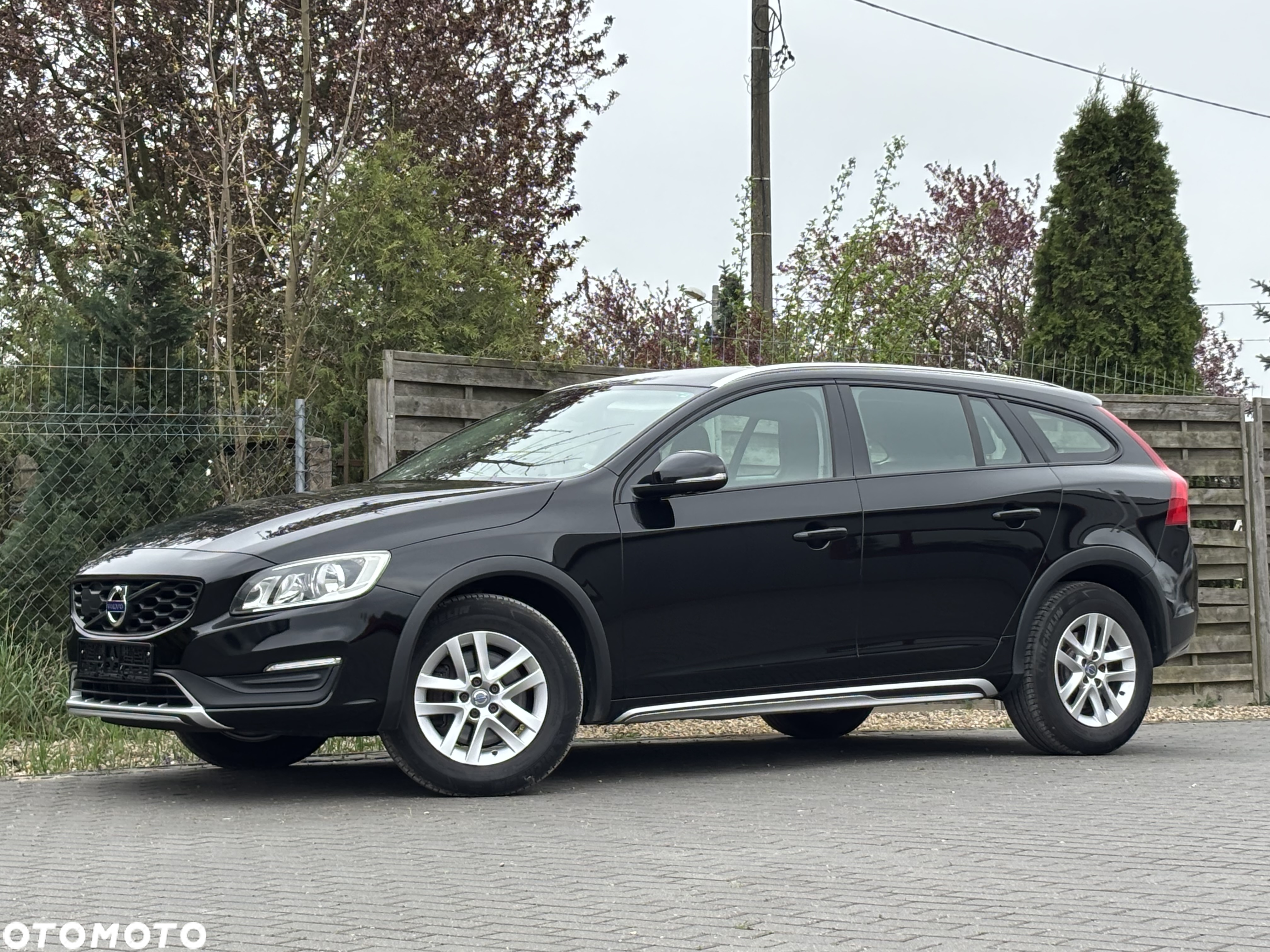 Volvo V60 Cross Country D3 Momentum - 4