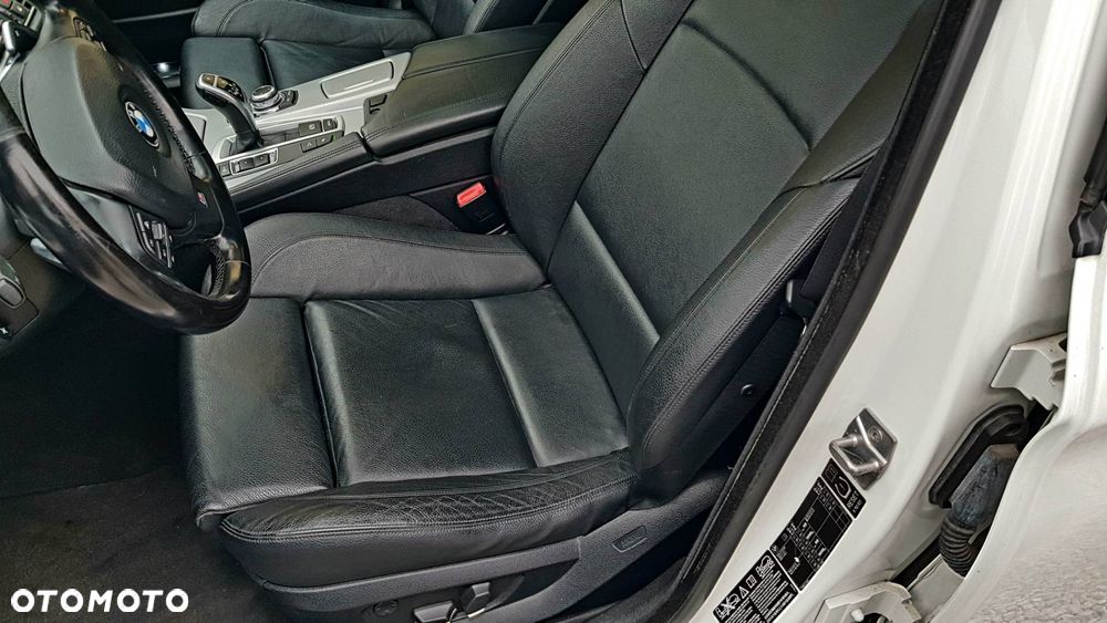 BMW Seria 5 530d xDrive - 15