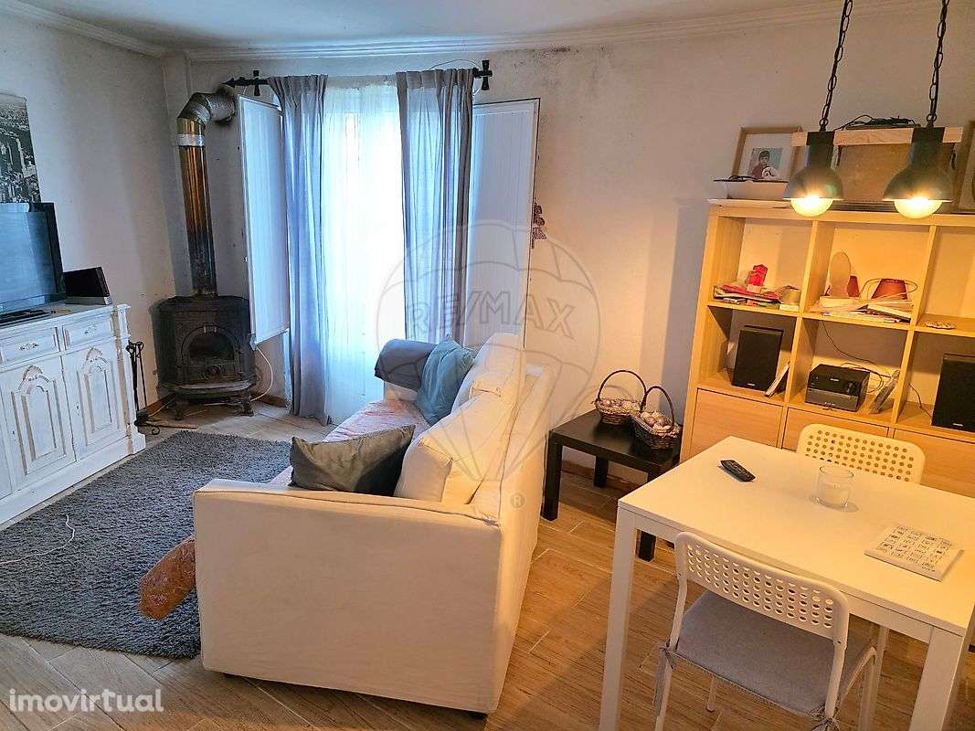 Moradia T1 para venda - Grande imagem: 2/4