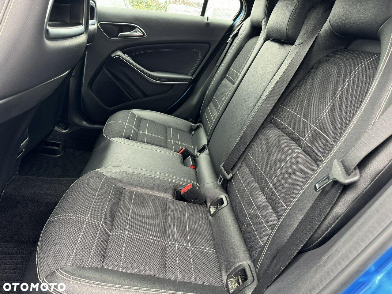 Mercedes-Benz Klasa A 180 BlueEfficiency Edition - 22