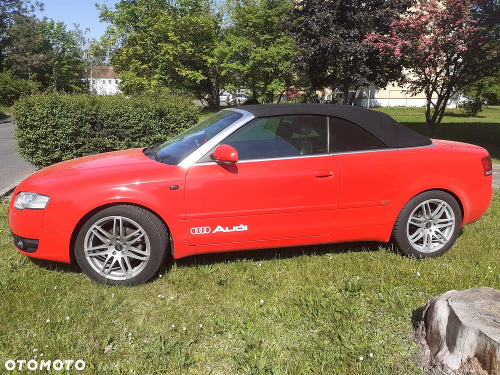 Audi A4 Cabrio 2.0 TDI DPF - 1