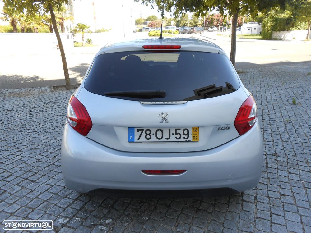 Peugeot 208 1.4 HDi Active - 8