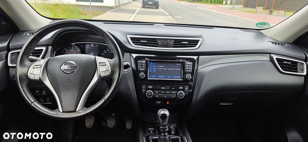 Nissan X-Trail 1.6 DCi N-Connecta 4WD - 25