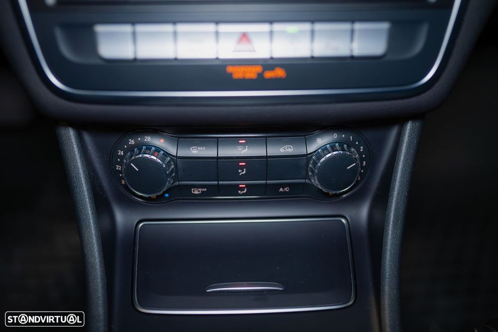 Mercedes-Benz GLA 200 - 28