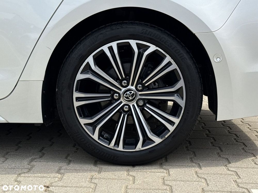 Toyota Corolla 1.8 Hybrid Selection - 26