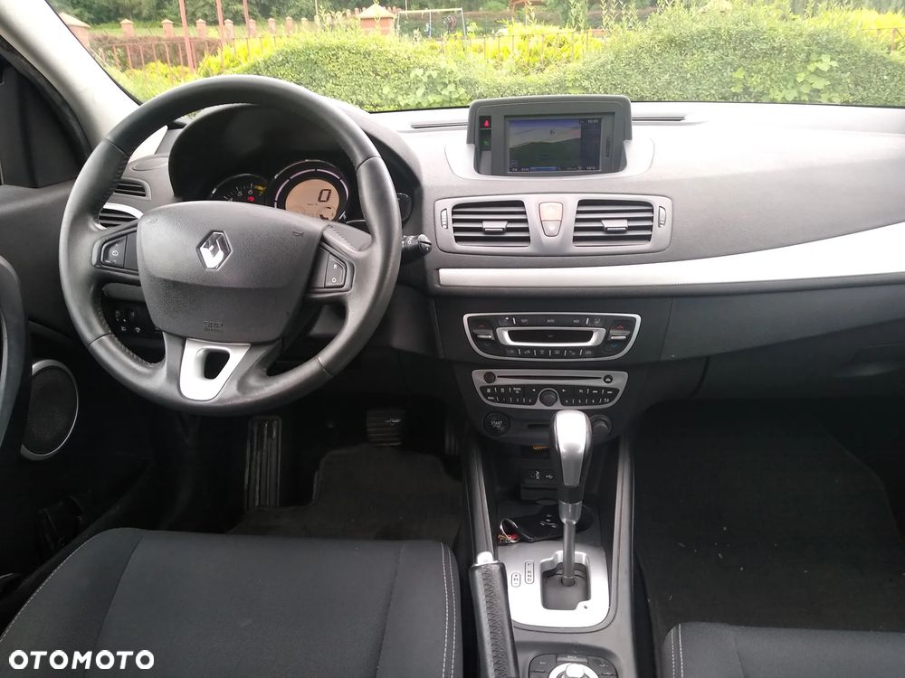Renault Megane 2.0 16V Privilege CVT - 3