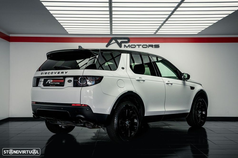 Land Rover Discovery Sport 2.0 TD4 SE Auto - 13