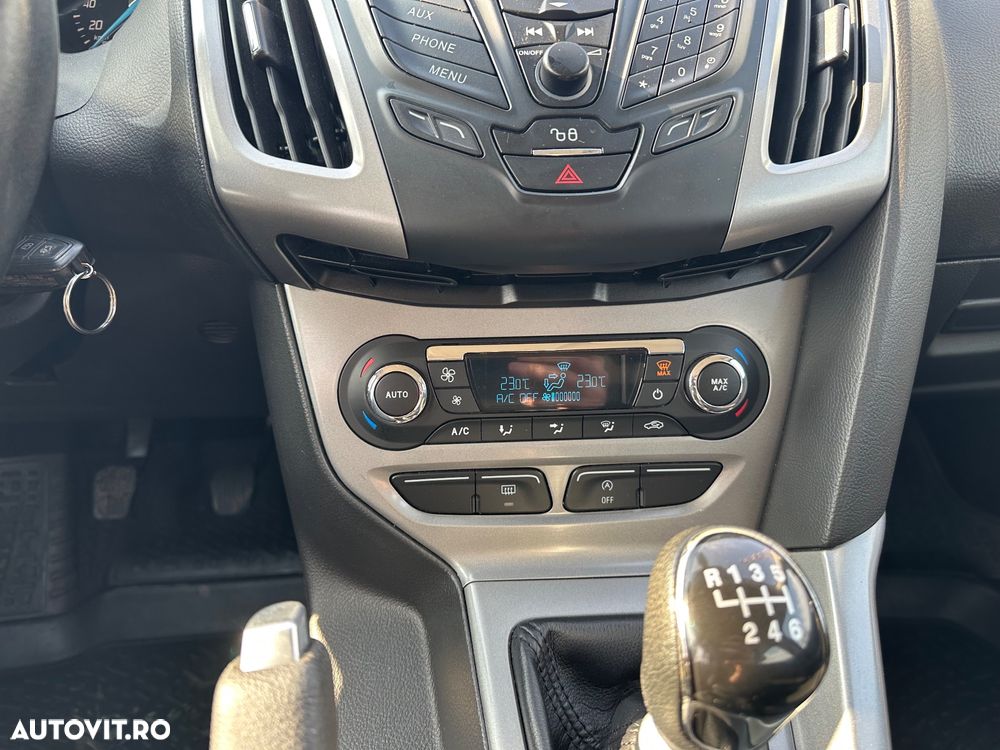 Ford Focus - 11