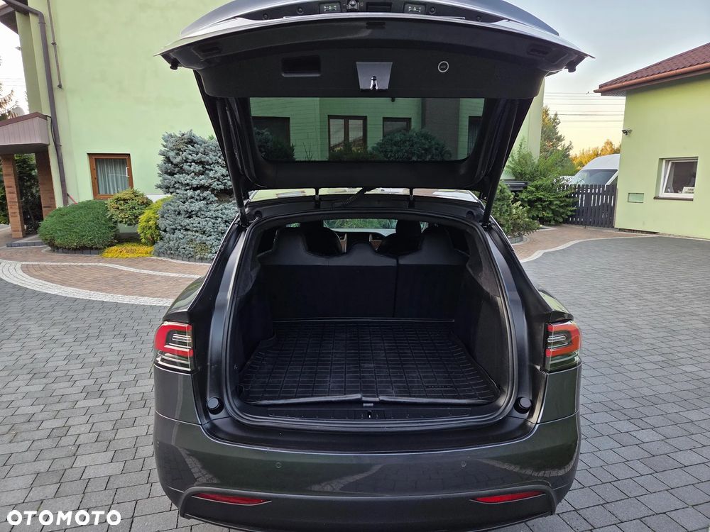 Tesla Model X Maximale Reichweite - 16