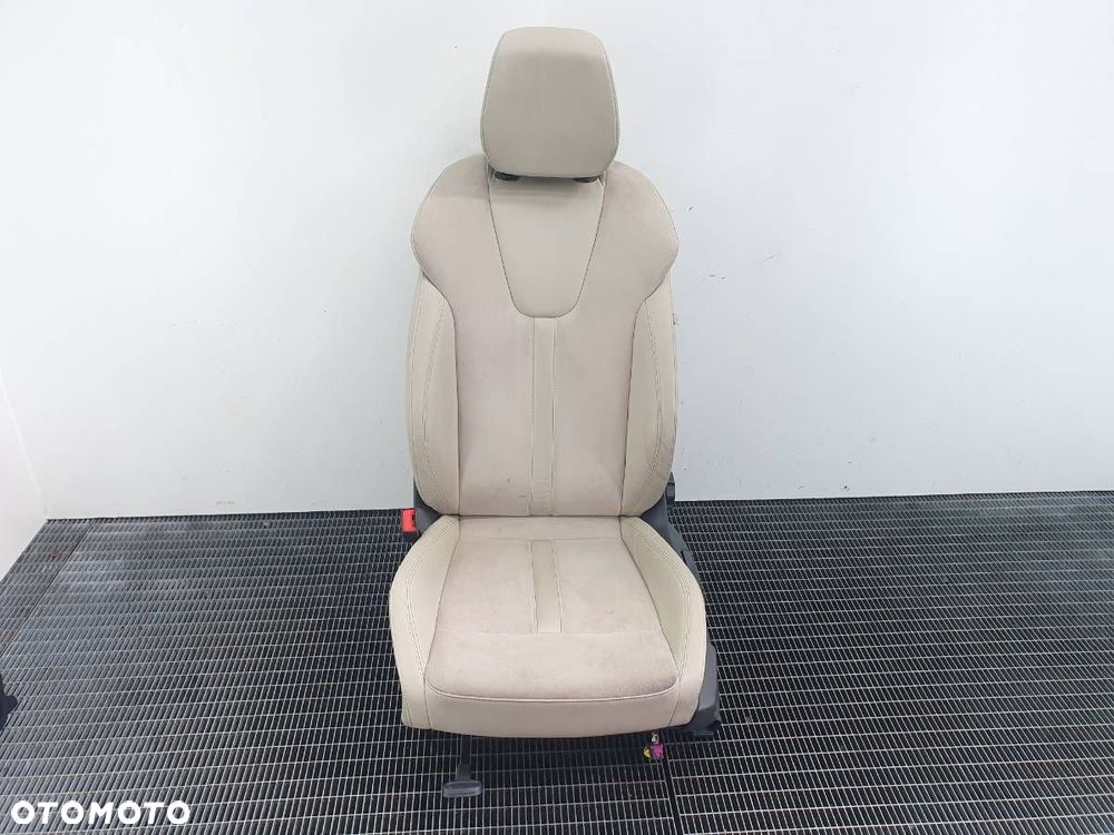 FOTEL PRZÓD PRZEDNI LEWY KIEROWCY SKODA OCTAVIA IV EU - 1