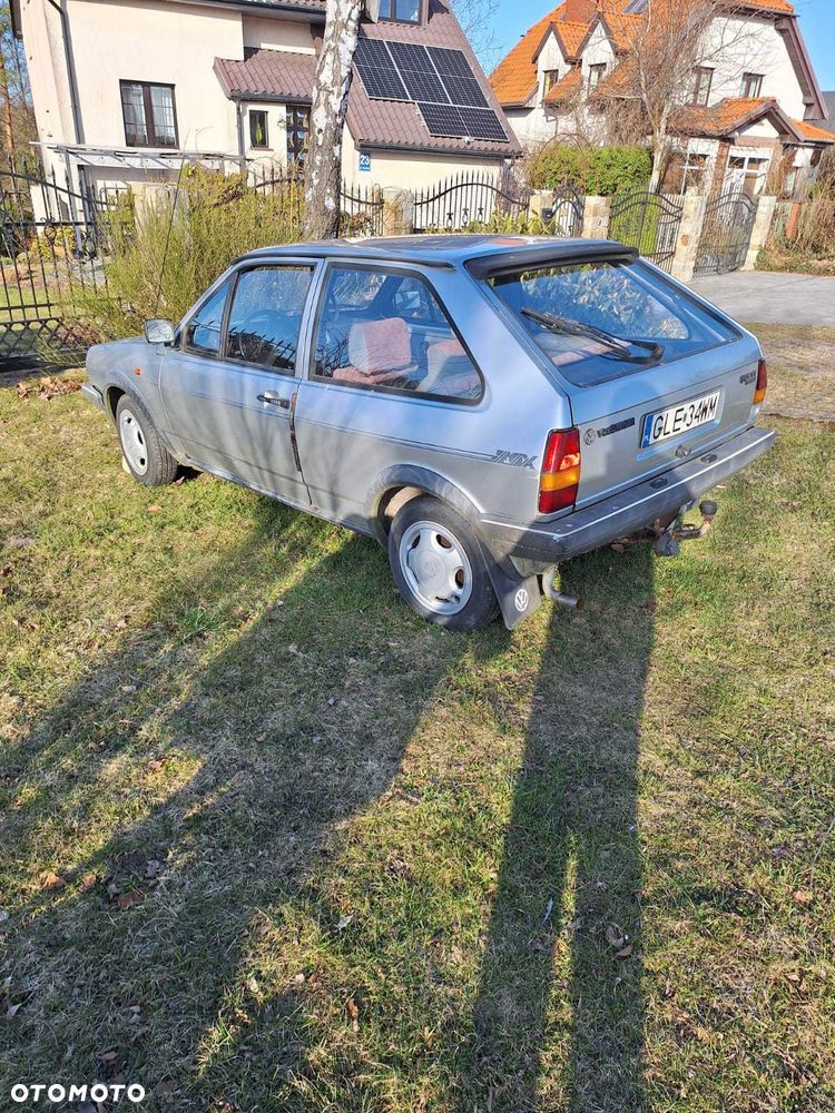 Volkswagen Polo - 2