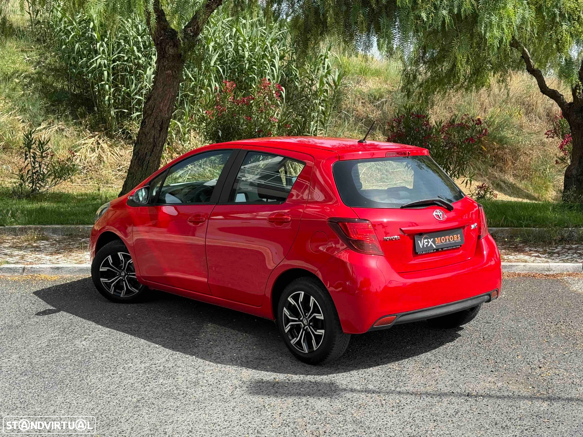 Toyota Yaris 1.0 VVT-i Exclusive - 6