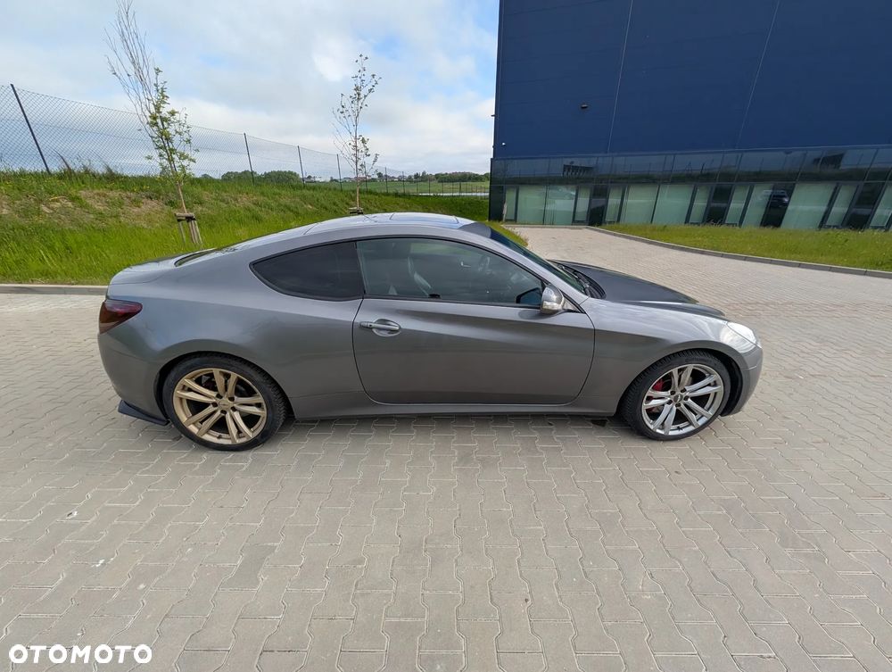 Hyundai Genesis Coupe 3.8 V6 Automatik - 20