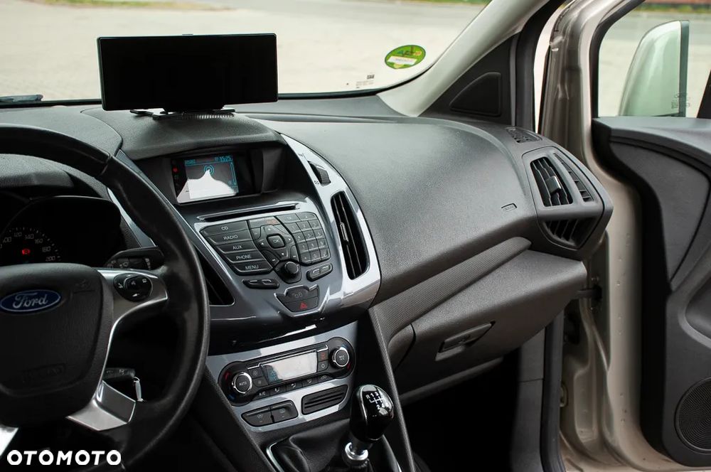 Ford Tourneo Connect Grand 1.6 TDCi Titanium - 24