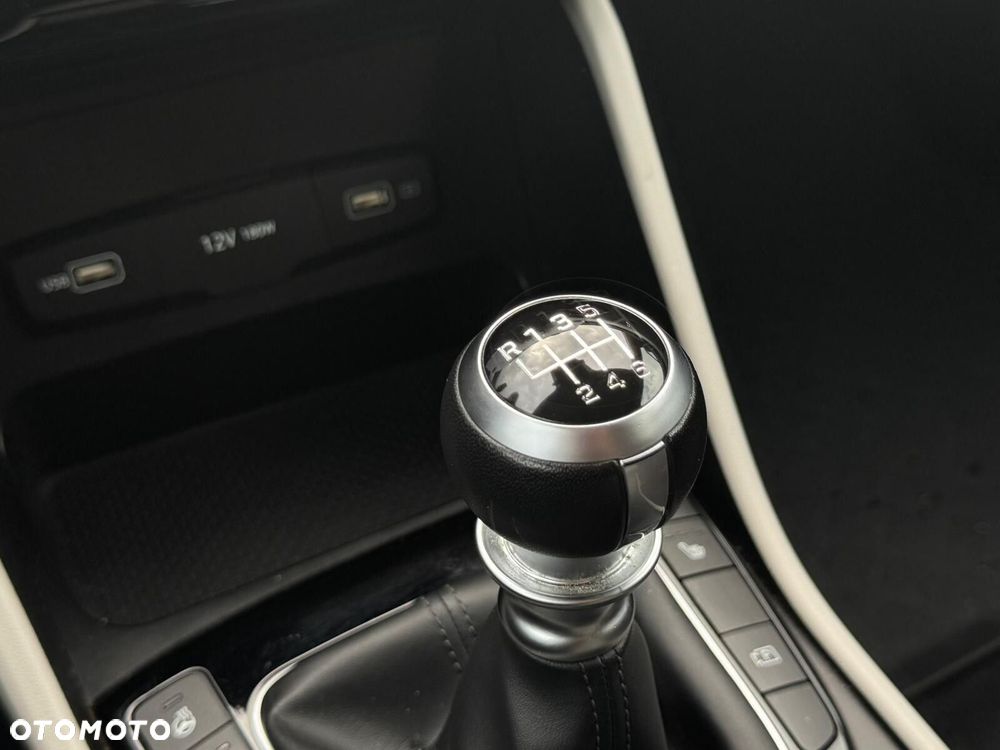 Hyundai Tucson 1.6 T-GDi Smart 2WD - 18