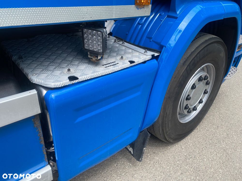 Scania P320 6X2 - 10