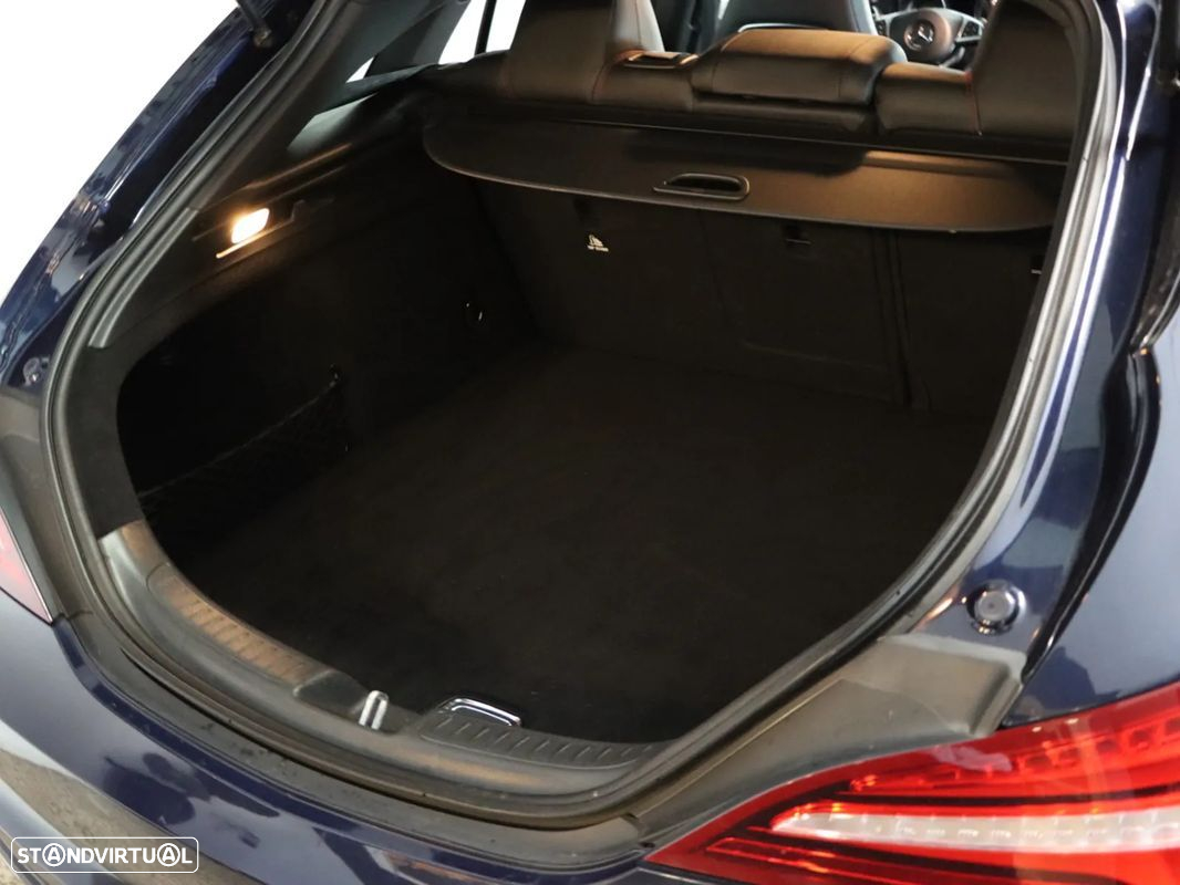 Mercedes-Benz CLA 180 d Shooting Brake AMG Line Aut. - 35
