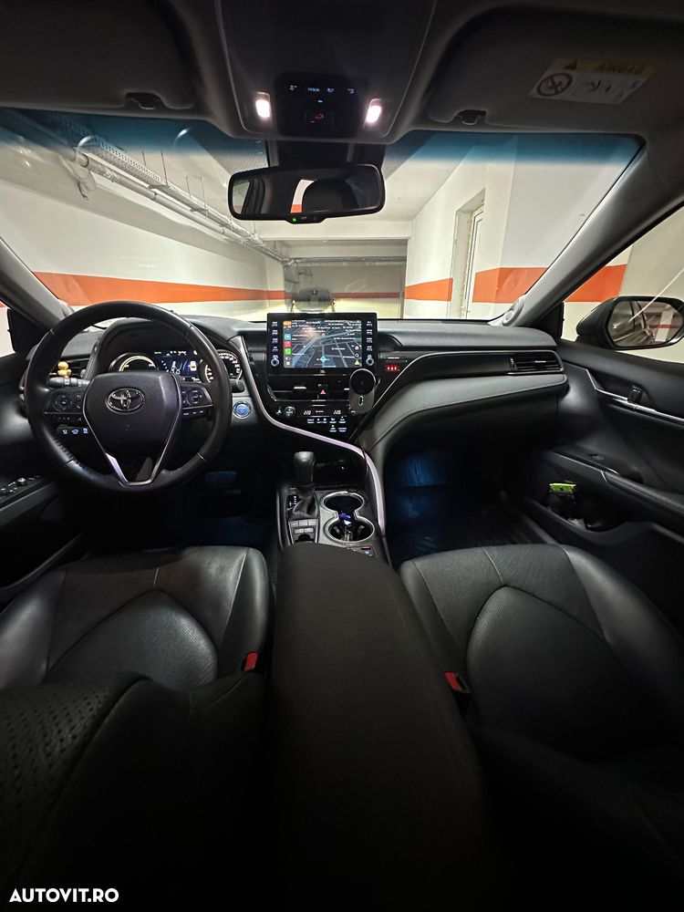 Toyota Camry - 9