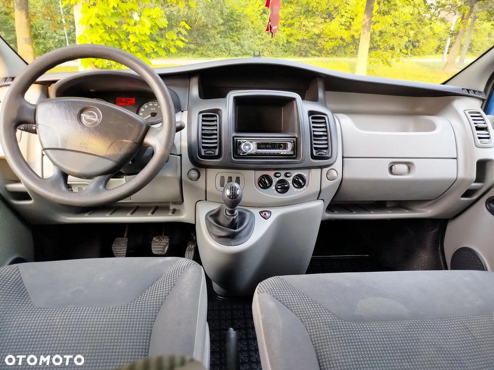 Opel Vivaro - 12