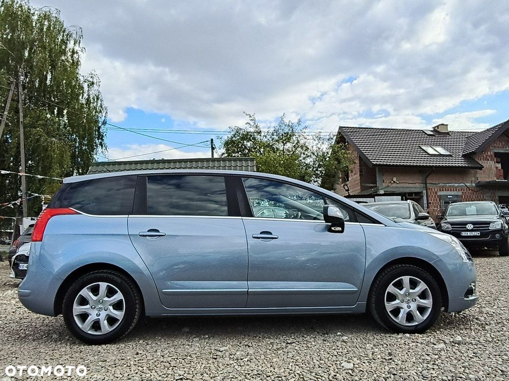 Peugeot 5008 - 13