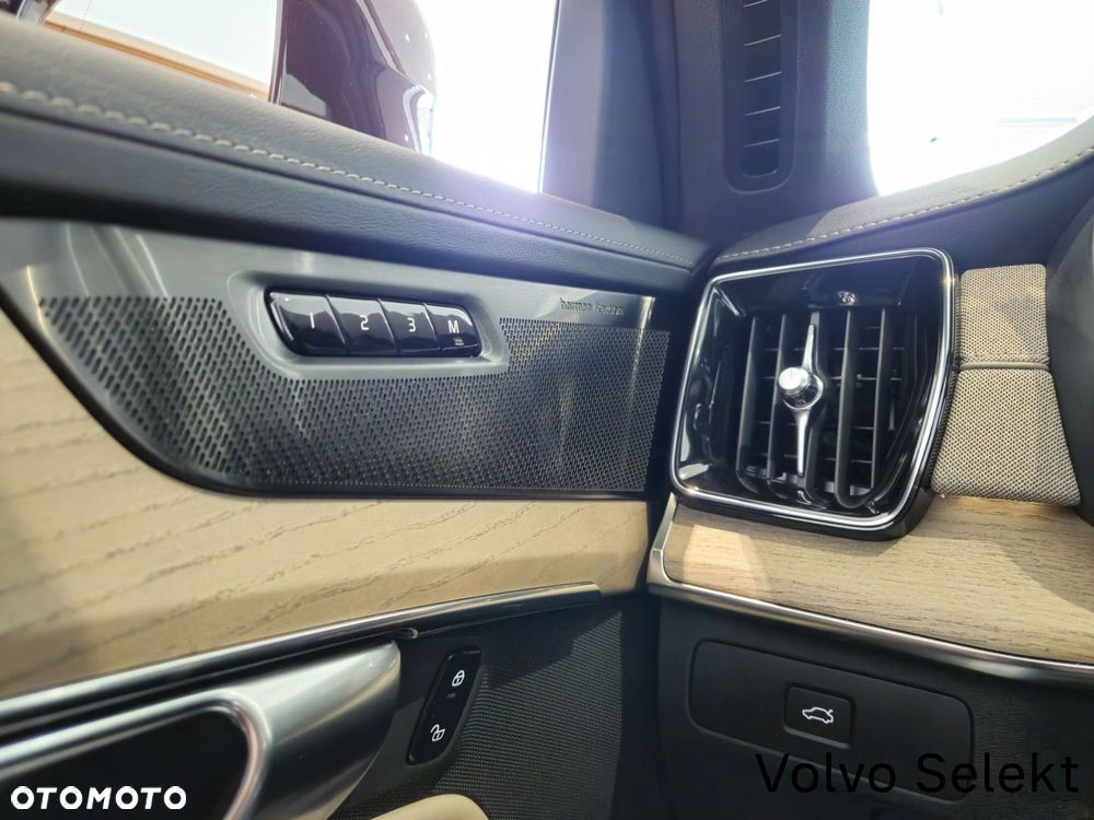 Volvo XC 90 - 14