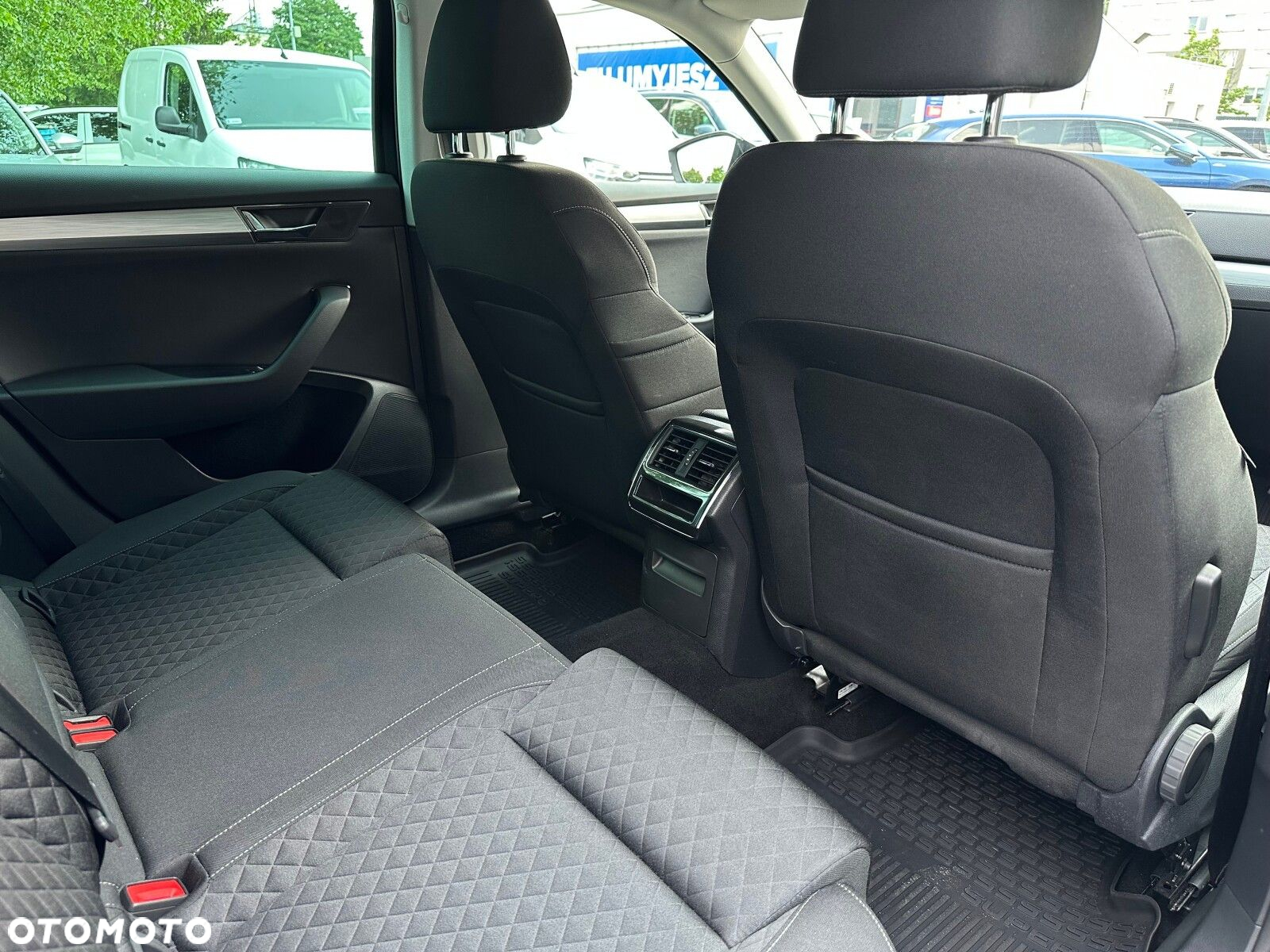 Skoda Superb 1.5 TSI Ambition DSG - 16