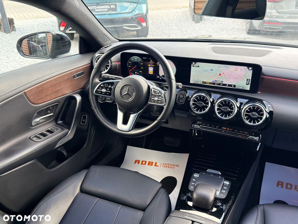 Mercedes-Benz CLA 200 7G-DCT Edition Progressive Line - 20