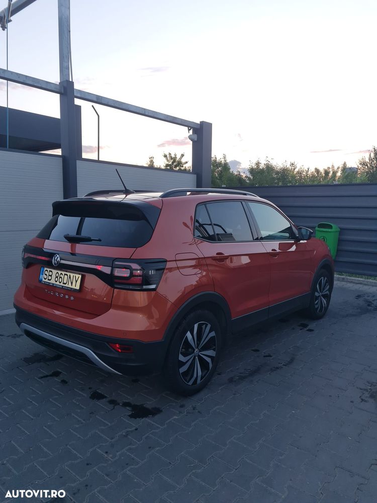 Volkswagen T-Cross - 2