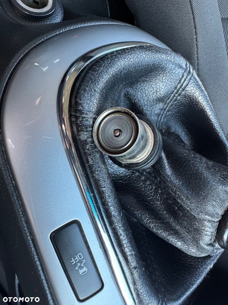 Chevrolet Cruze 1.8 LT - 28