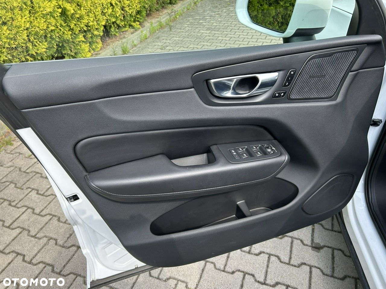 Volvo XC 60 B5 B Geartronic Momentum Pro - 28