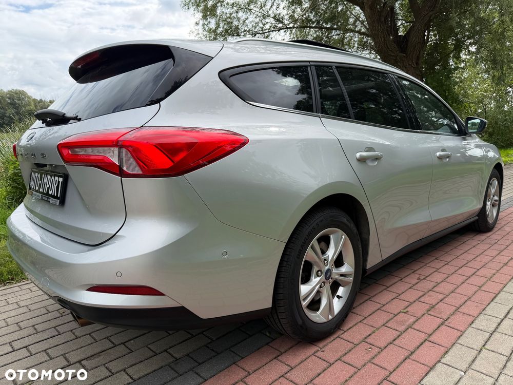 Ford Focus 1.0 EcoBoost STart-Stopp-System TITANIUM X - 3